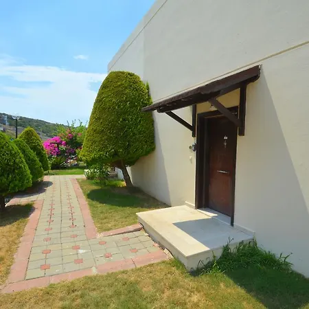 Villa Royal 01 Bogazici