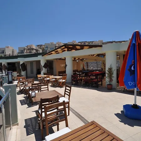 Villa Royal 01 *